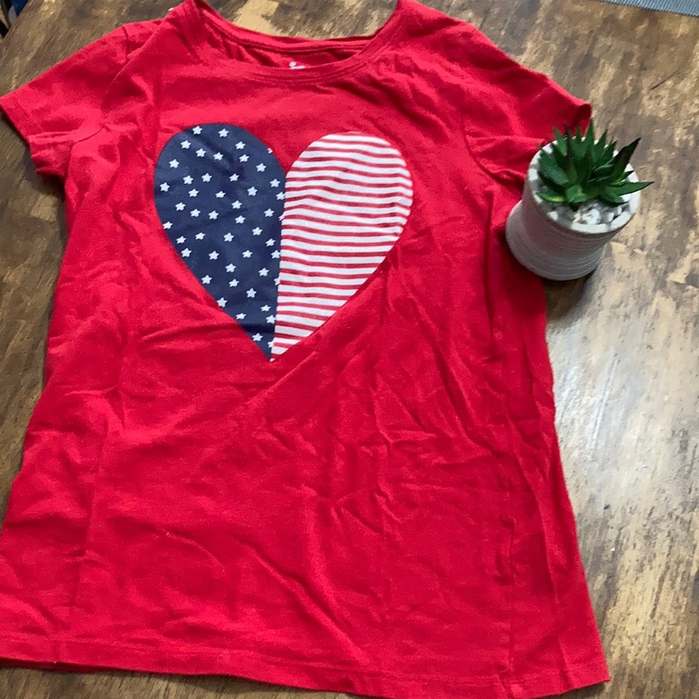 A T-shirt for girls